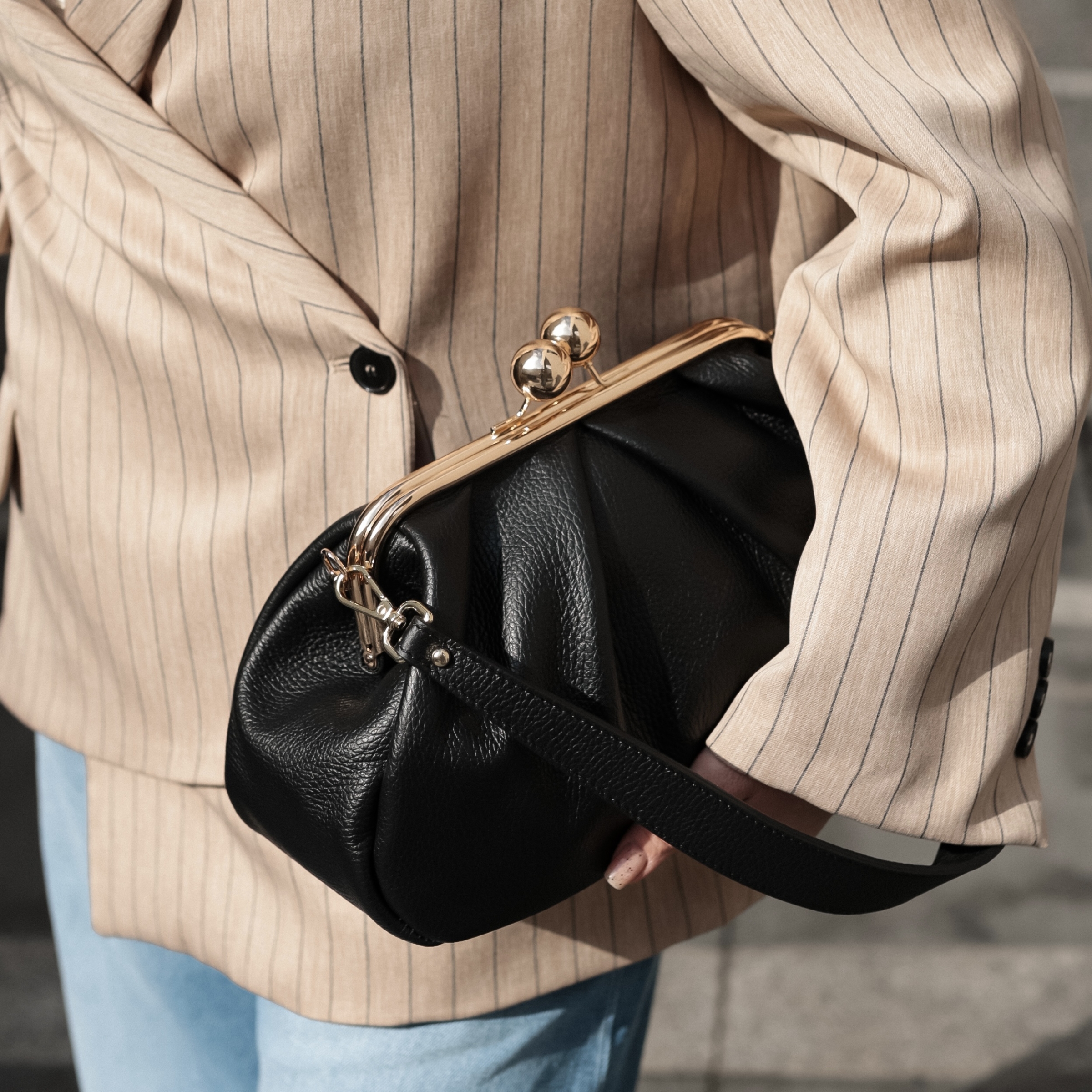 Torebka Skórzana Elira Czarna Klasyczna Elegancja